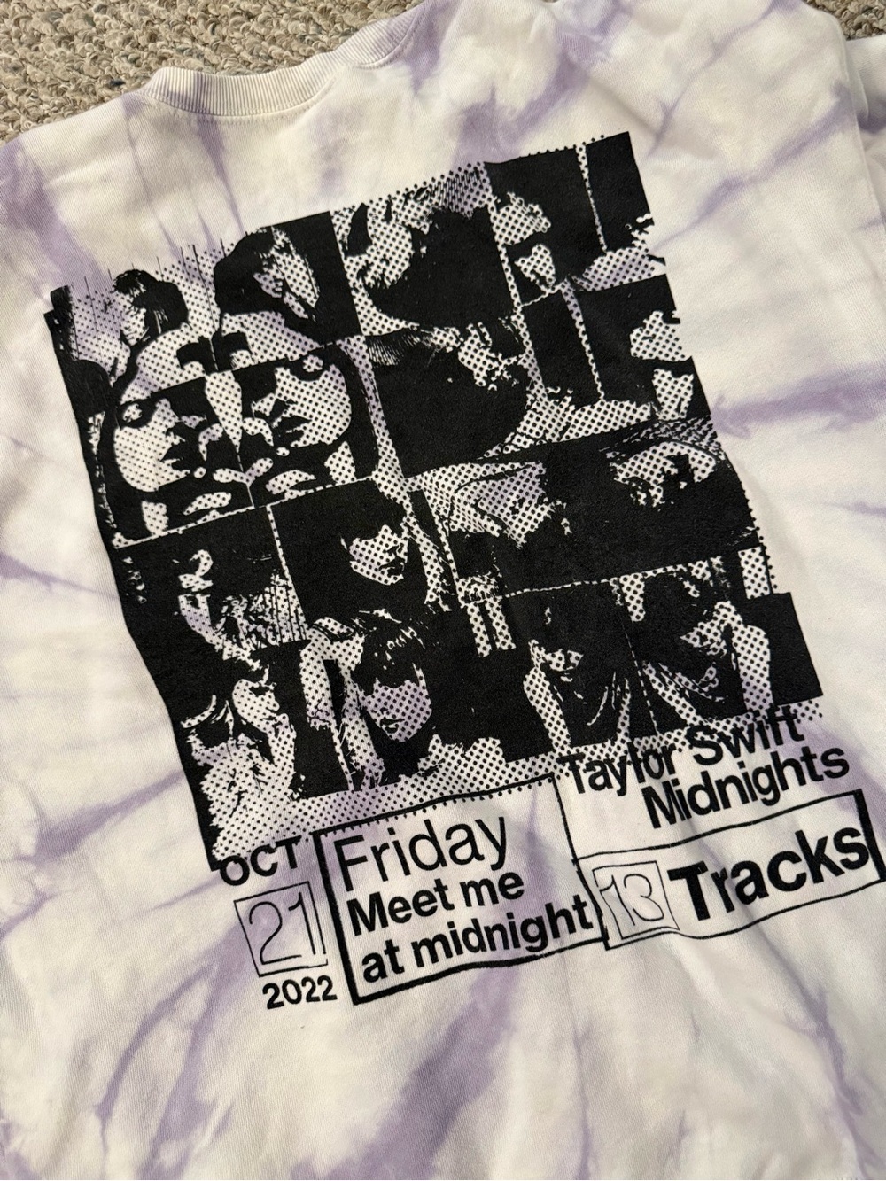 Taylor Swift Midnights Lavender and Black Tie-Dye Graphic crewneck women’s XL